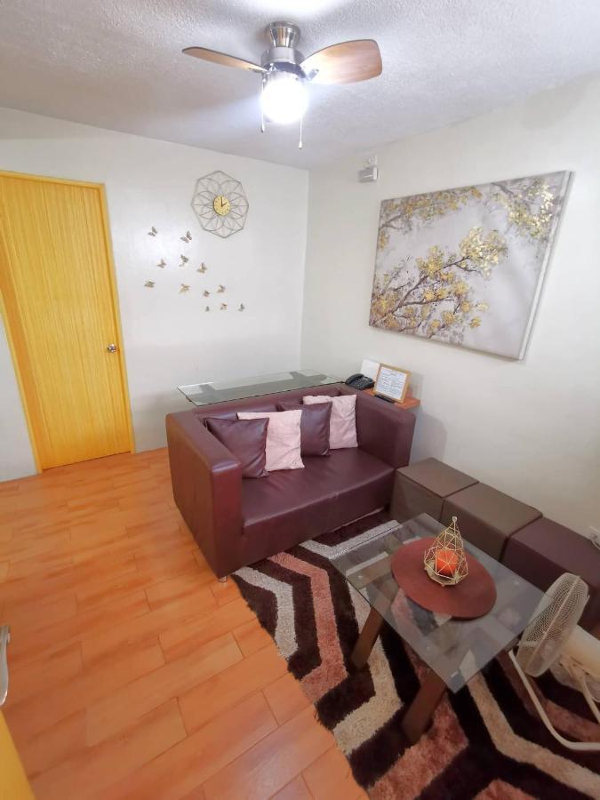 Davao Condo 2BR Pool Wifi Netflix Esterno foto