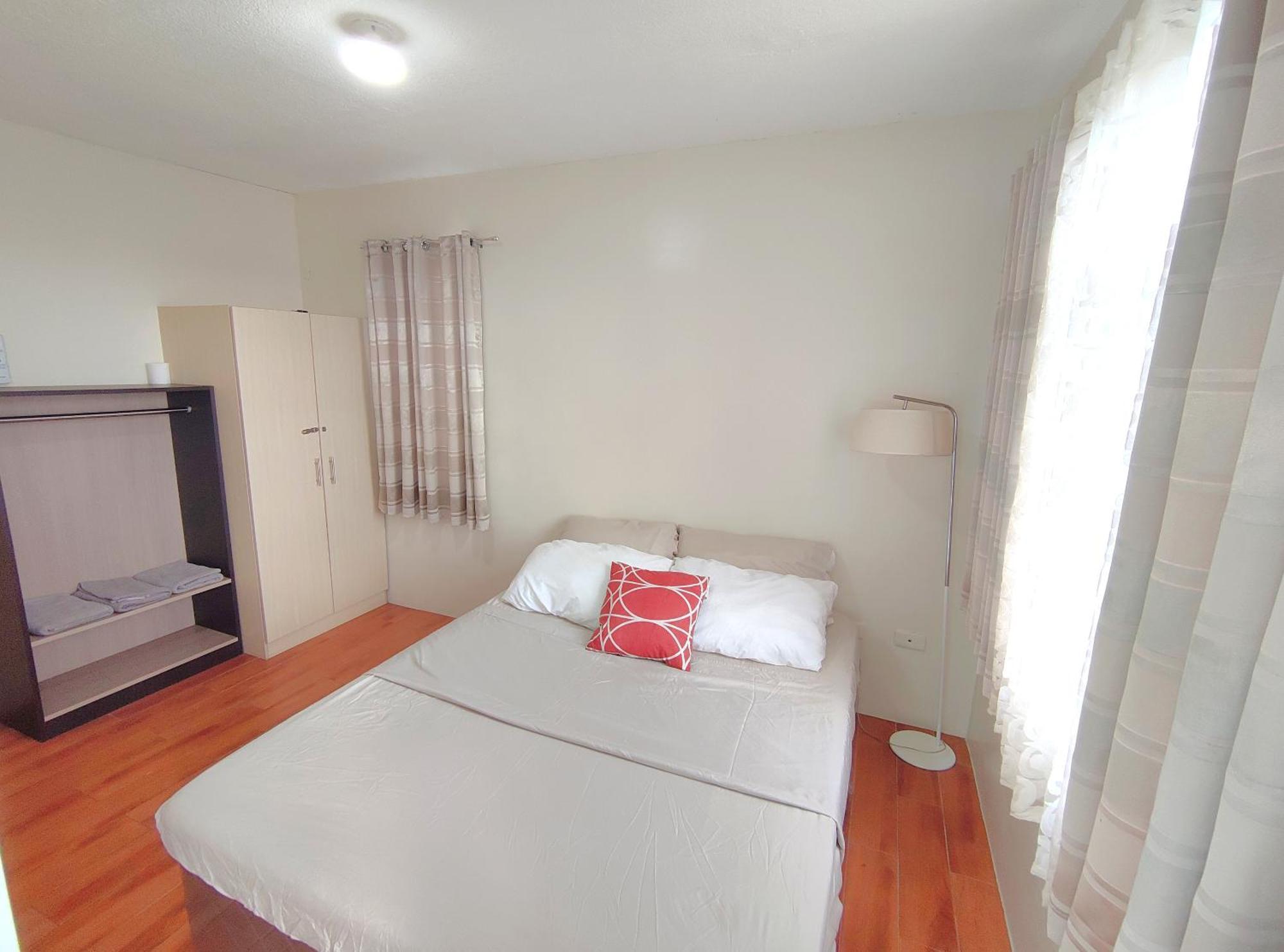 Davao Condo 2BR Pool Wifi Netflix Esterno foto