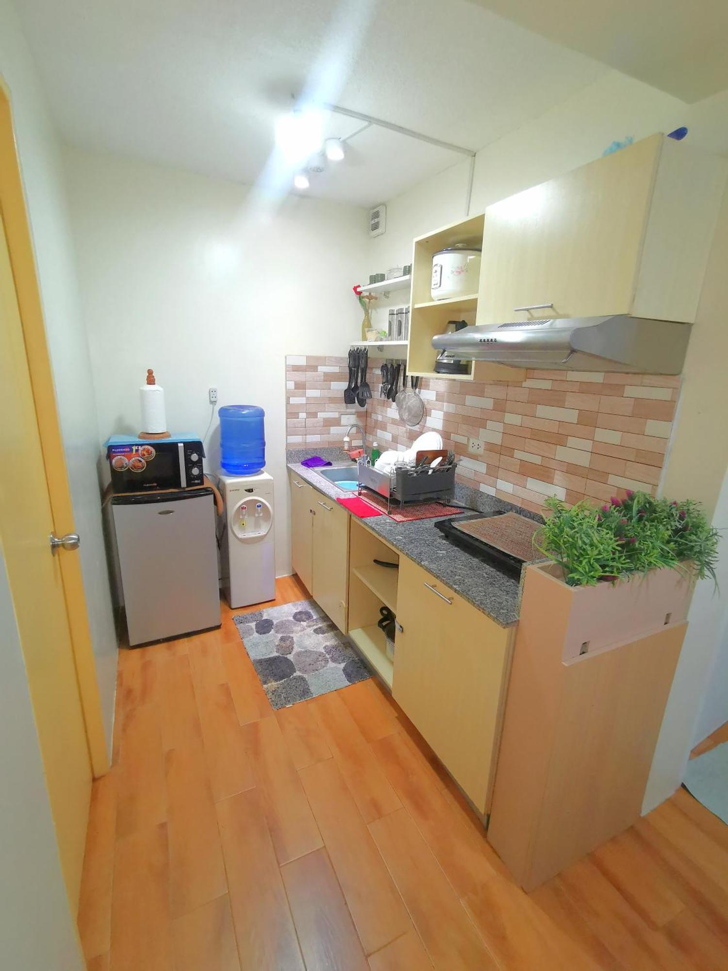 Davao Condo 2BR Pool Wifi Netflix Esterno foto