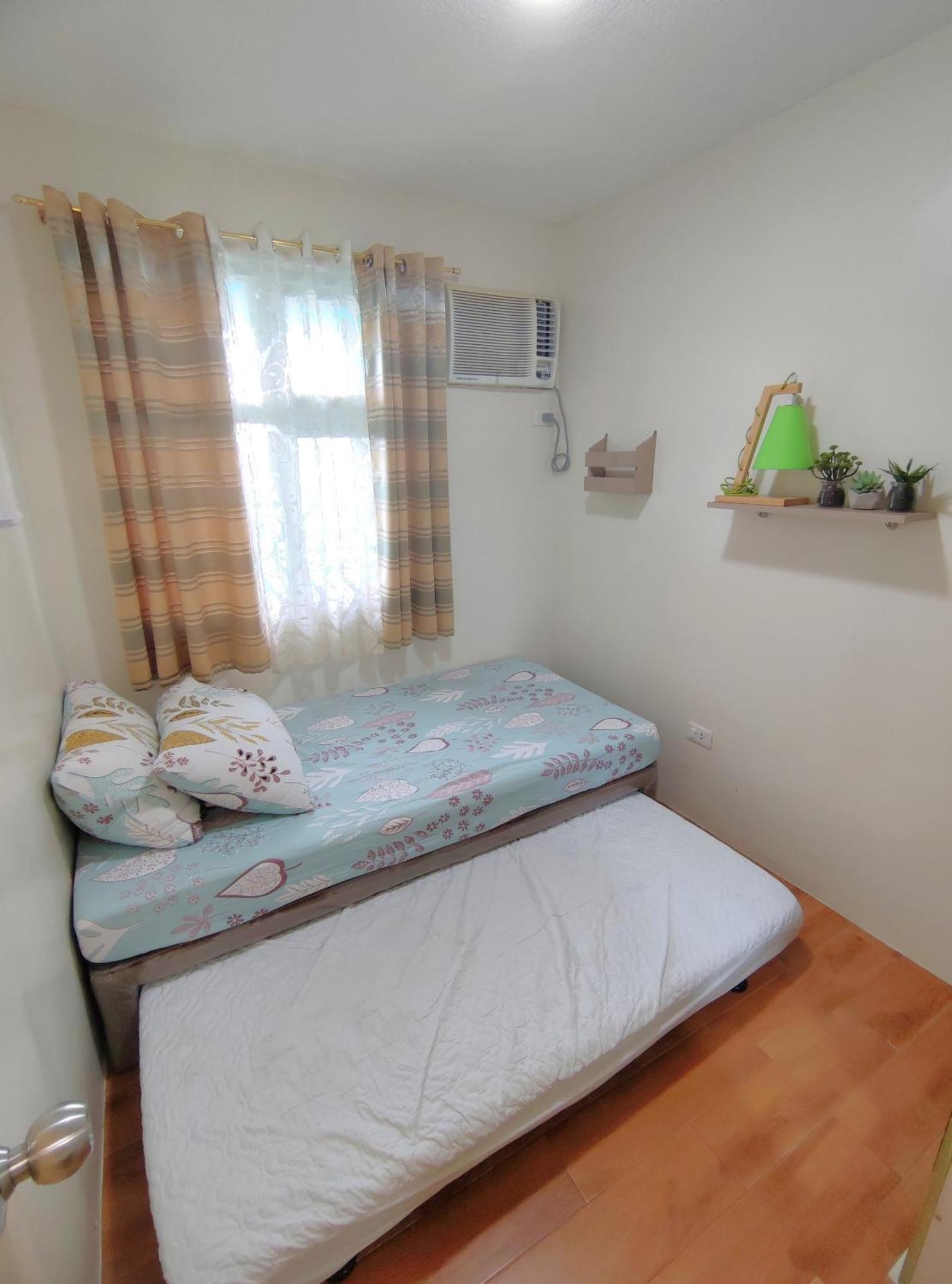 Davao Condo 2BR Pool Wifi Netflix Esterno foto